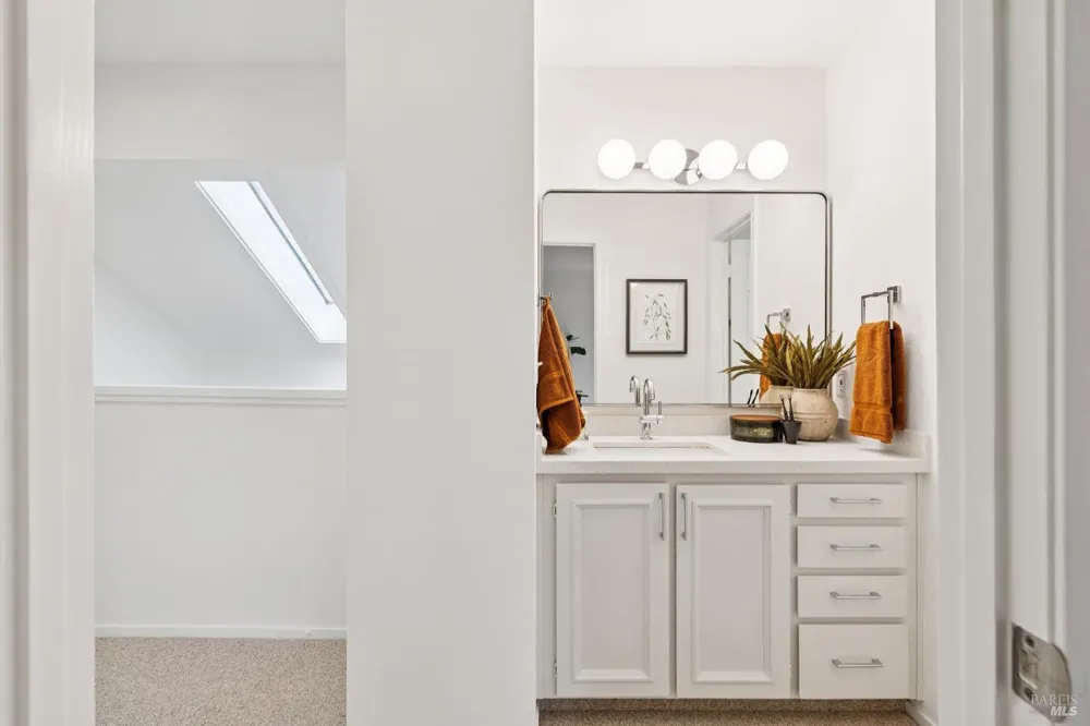 23 Ashford Avenue Mill Valley, CA 94941
