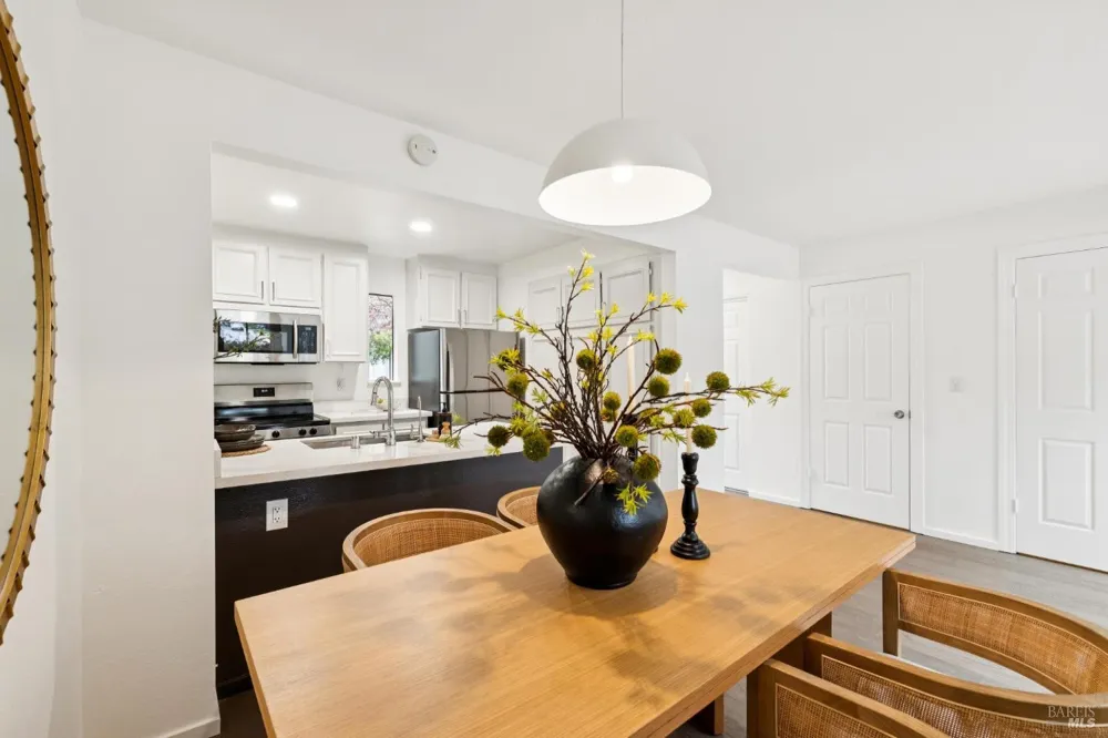 23 Ashford Avenue Mill Valley, CA 94941