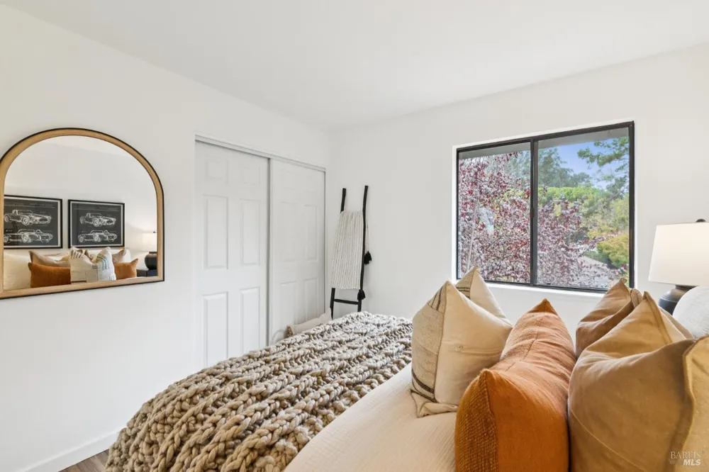 23 Ashford Avenue Mill Valley, CA 94941