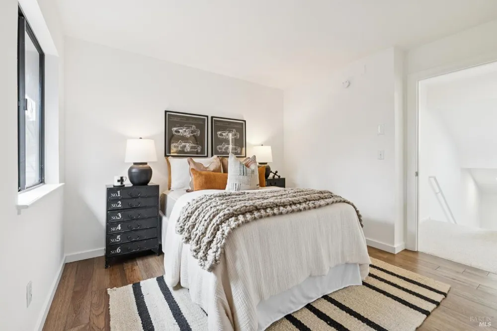 23 Ashford Avenue Mill Valley, CA 94941