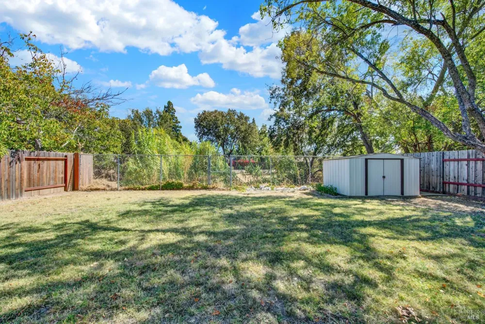 348 Adobe Drive Vacaville, CA 95687