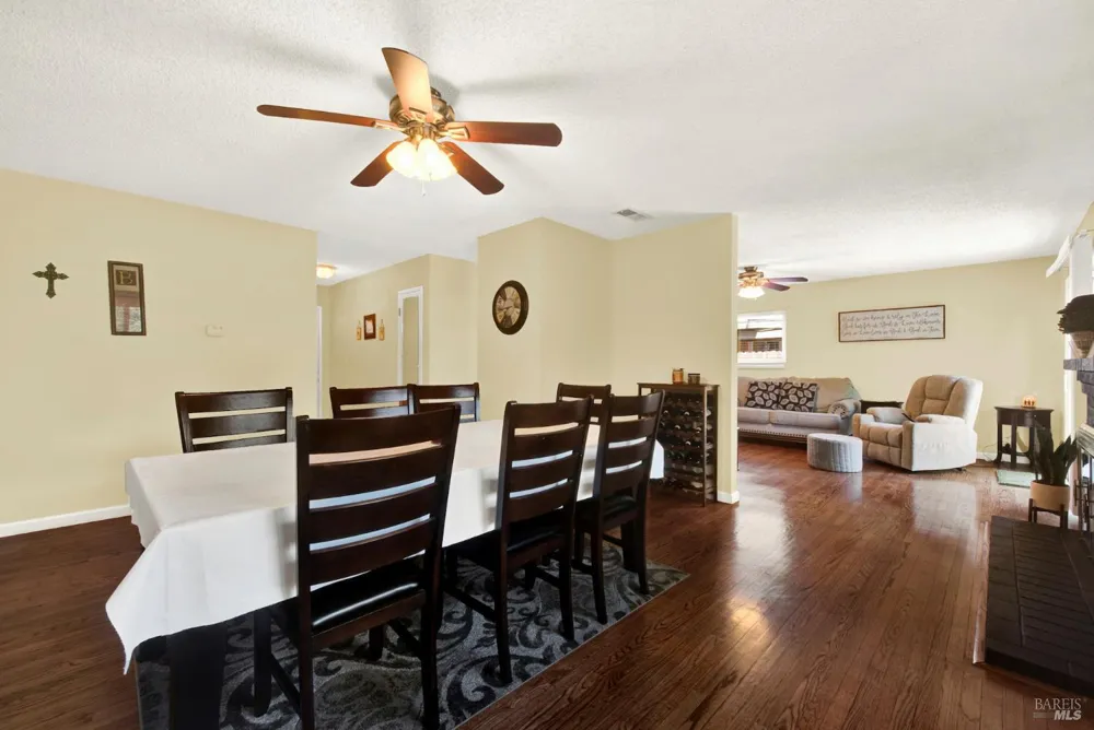 348 Adobe Drive Vacaville, CA 95687