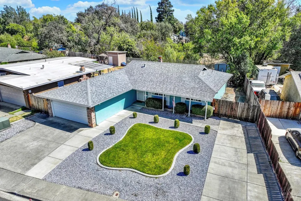 348 Adobe Drive Vacaville, CA 95687