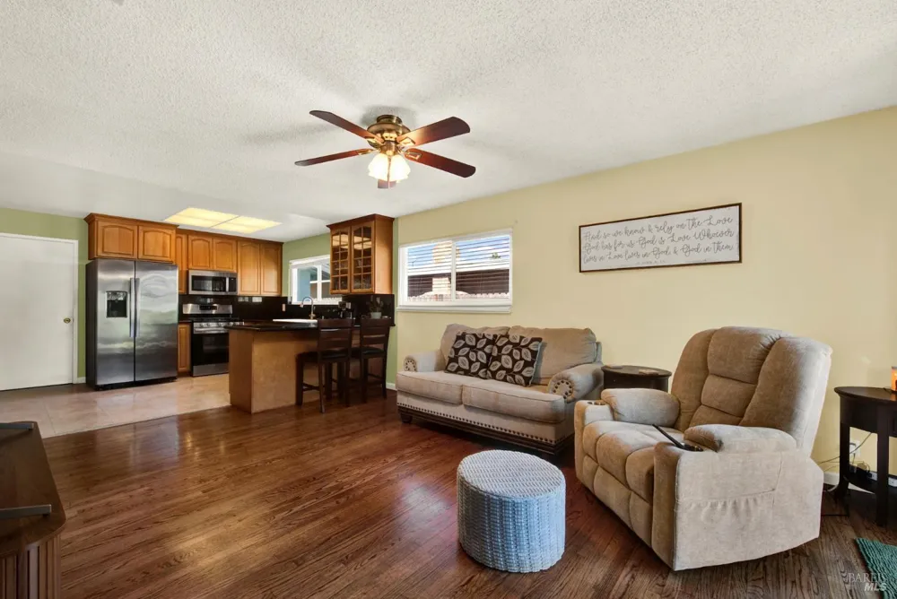 348 Adobe Drive Vacaville, CA 95687