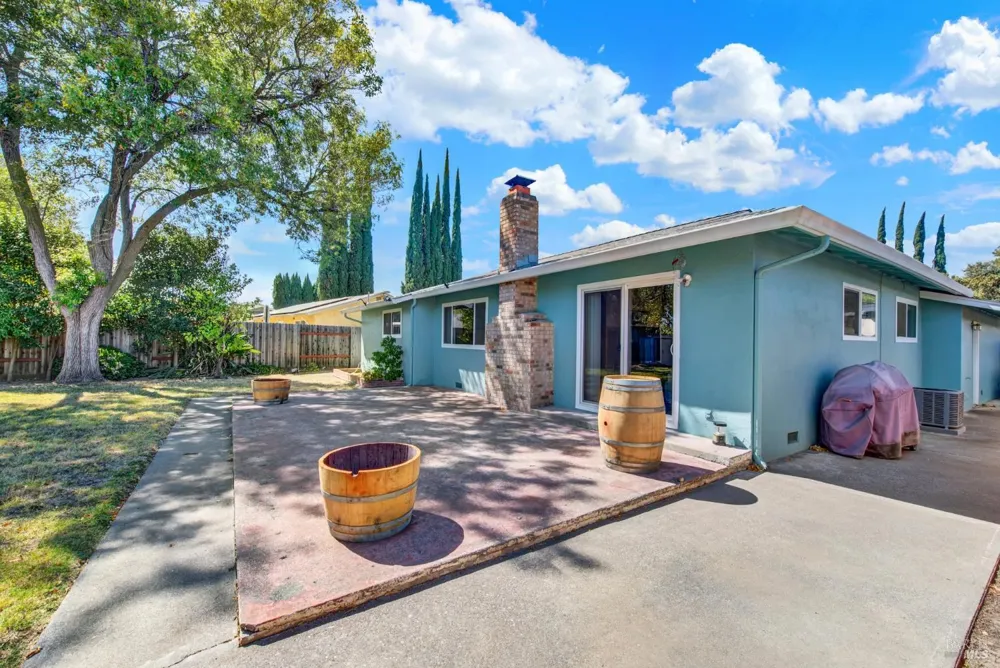 348 Adobe Drive Vacaville, CA 95687