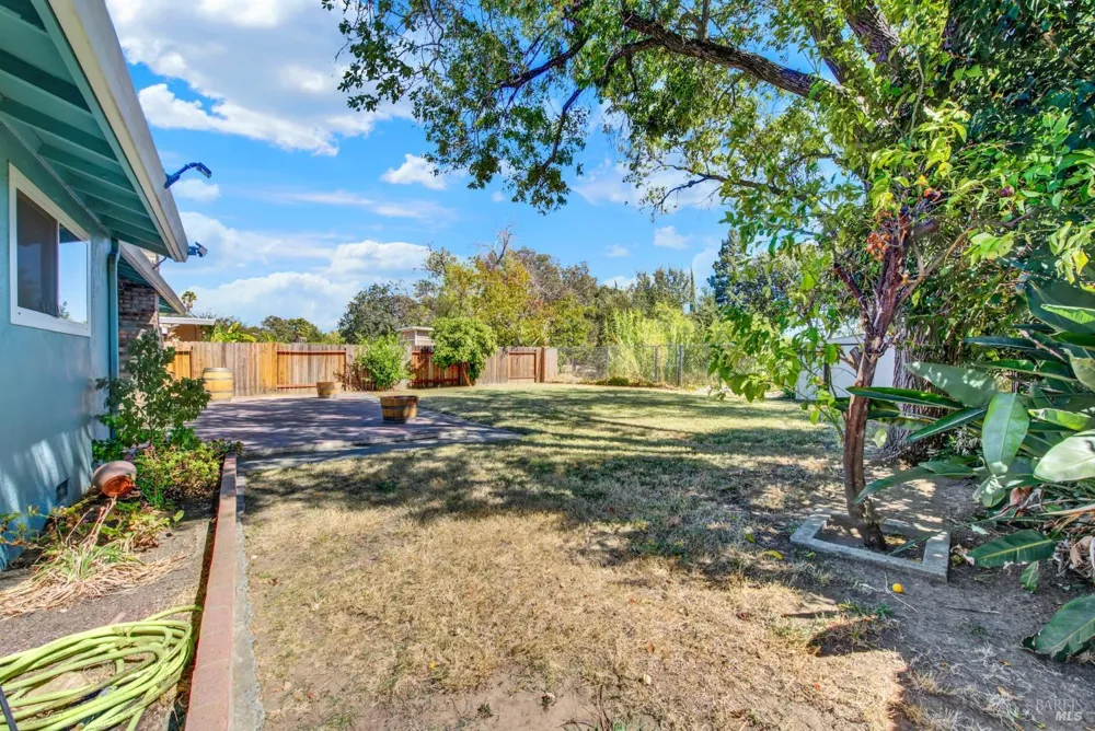 348 Adobe Drive Vacaville, CA 95687