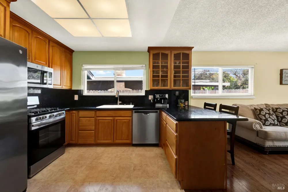348 Adobe Drive Vacaville, CA 95687