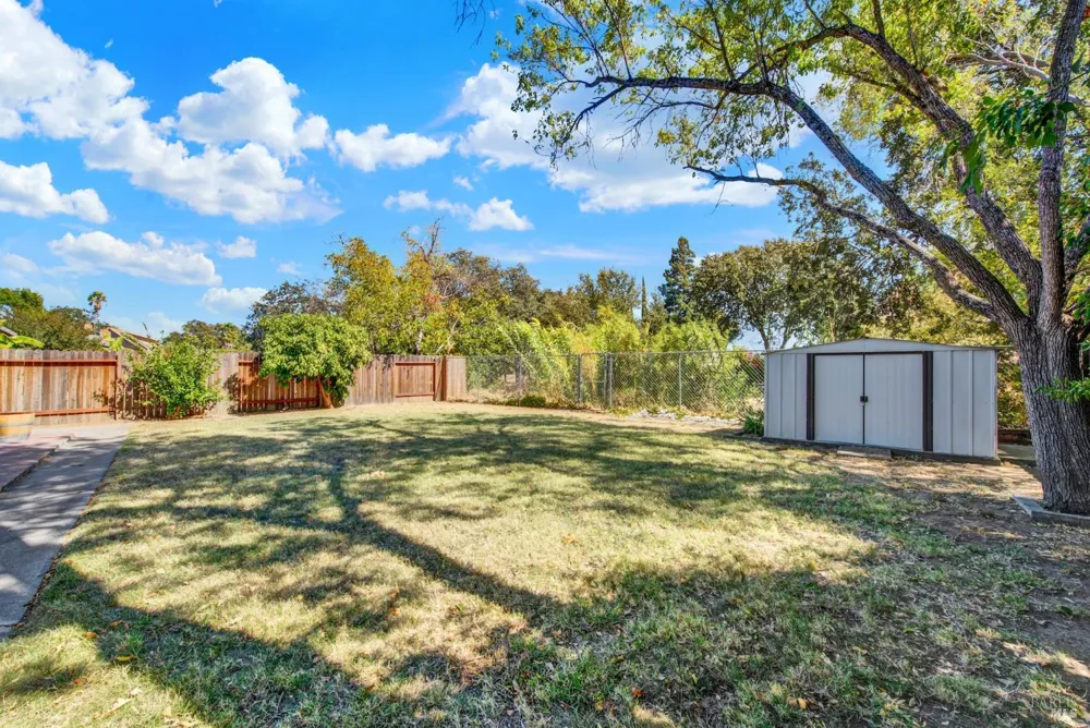 348 Adobe Drive Vacaville, CA 95687