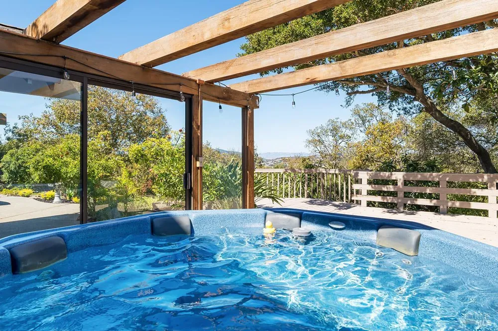 22 Terry Circle Novato, CA 94947