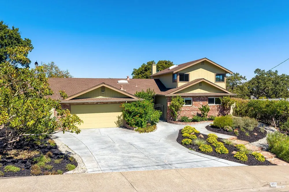 22 Terry Circle Novato, CA 94947