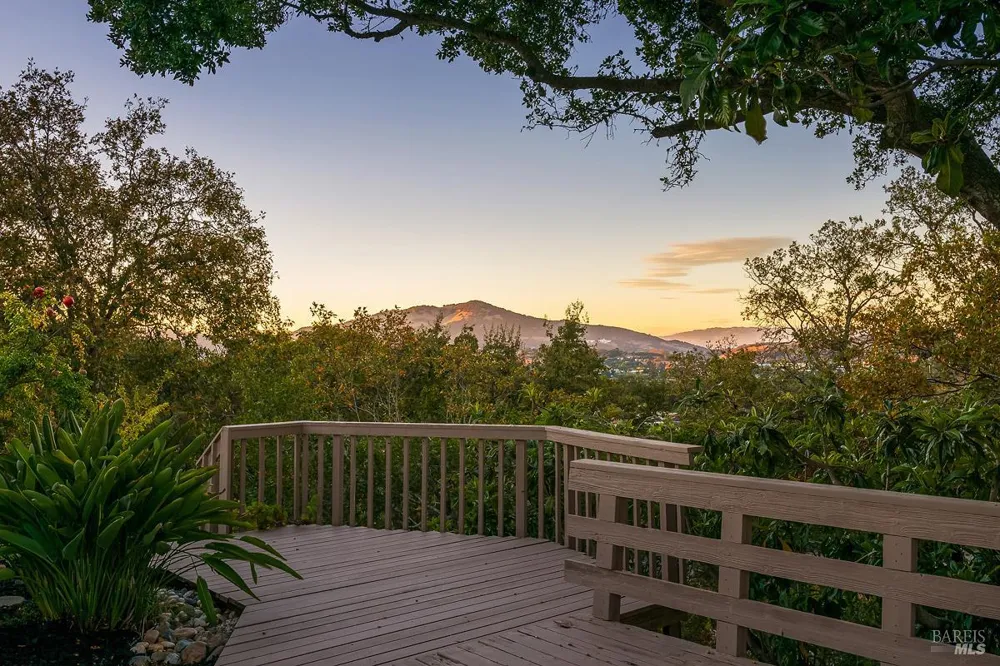22 Terry Circle Novato, CA 94947