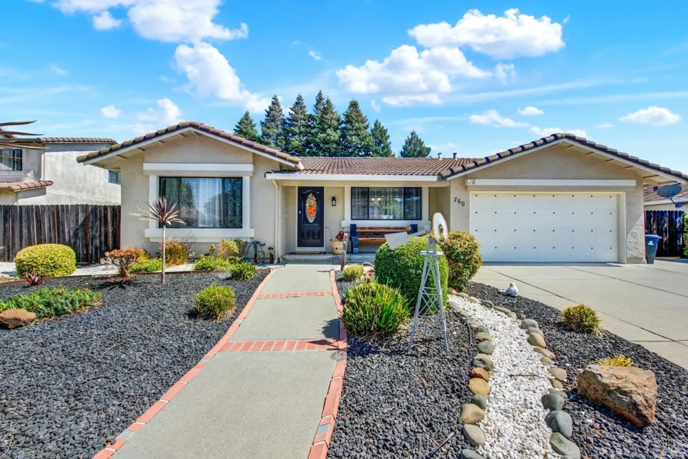 760 Stallion Circle Fairfield, CA 94533