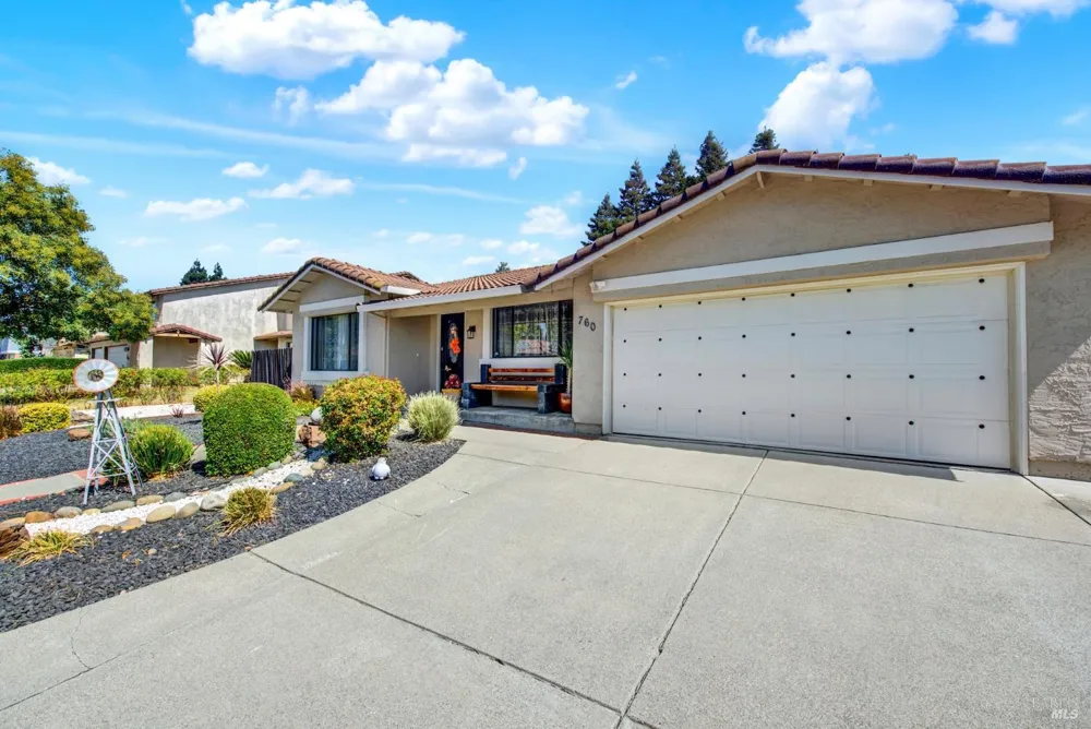 760 Stallion Circle Fairfield, CA 94533