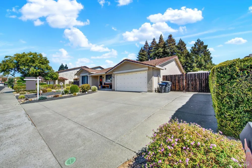 760 Stallion Circle Fairfield, CA 94533