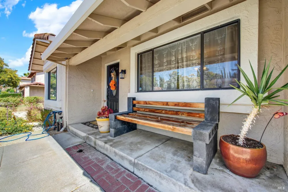 760 Stallion Circle Fairfield, CA 94533