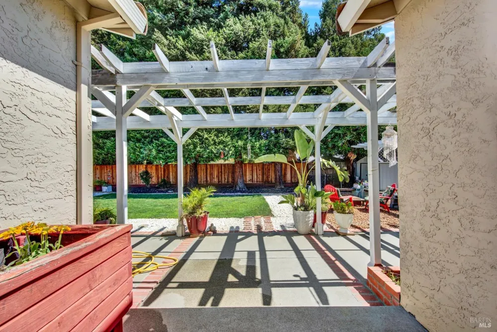 760 Stallion Circle Fairfield, CA 94533