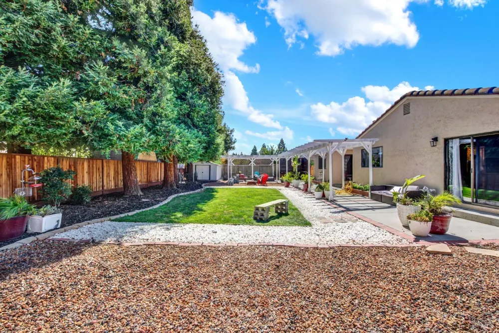 760 Stallion Circle Fairfield, CA 94533