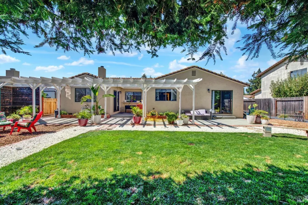 760 Stallion Circle Fairfield, CA 94533