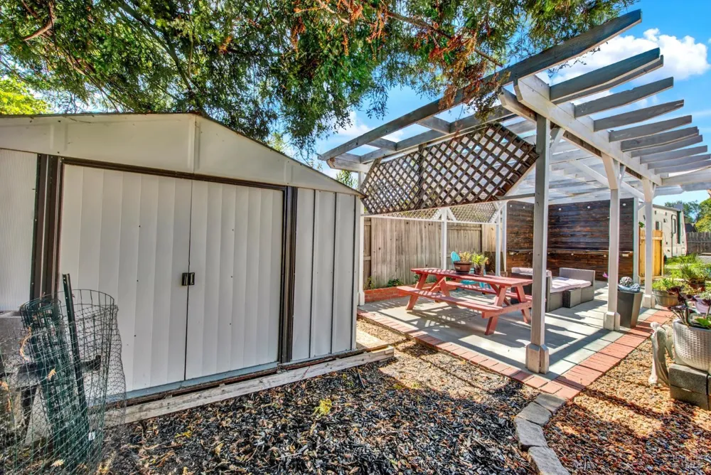 760 Stallion Circle Fairfield, CA 94533