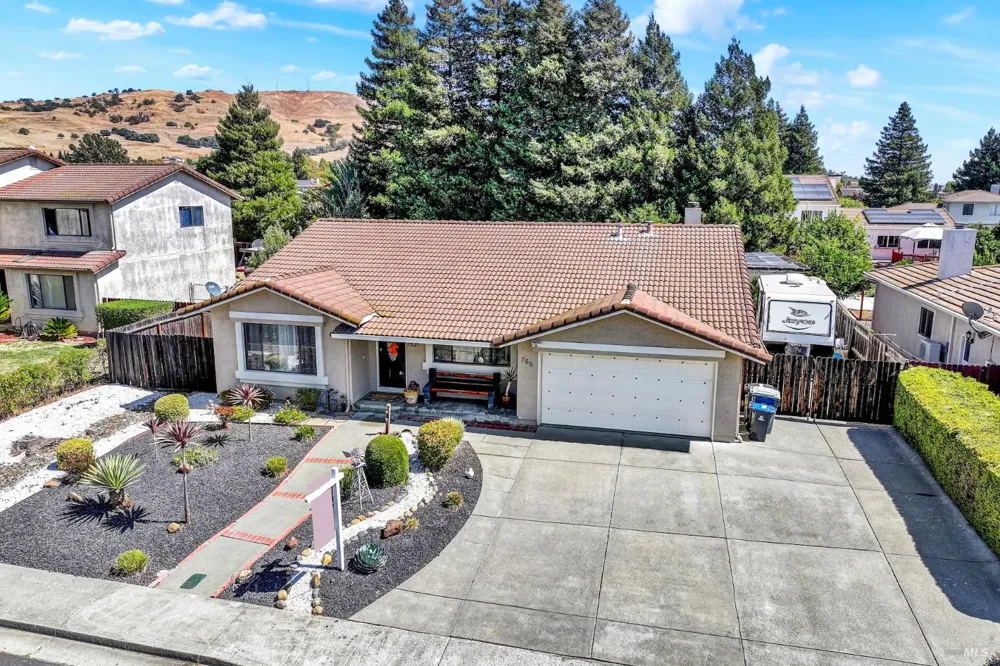 760 Stallion Circle Fairfield, CA 94533