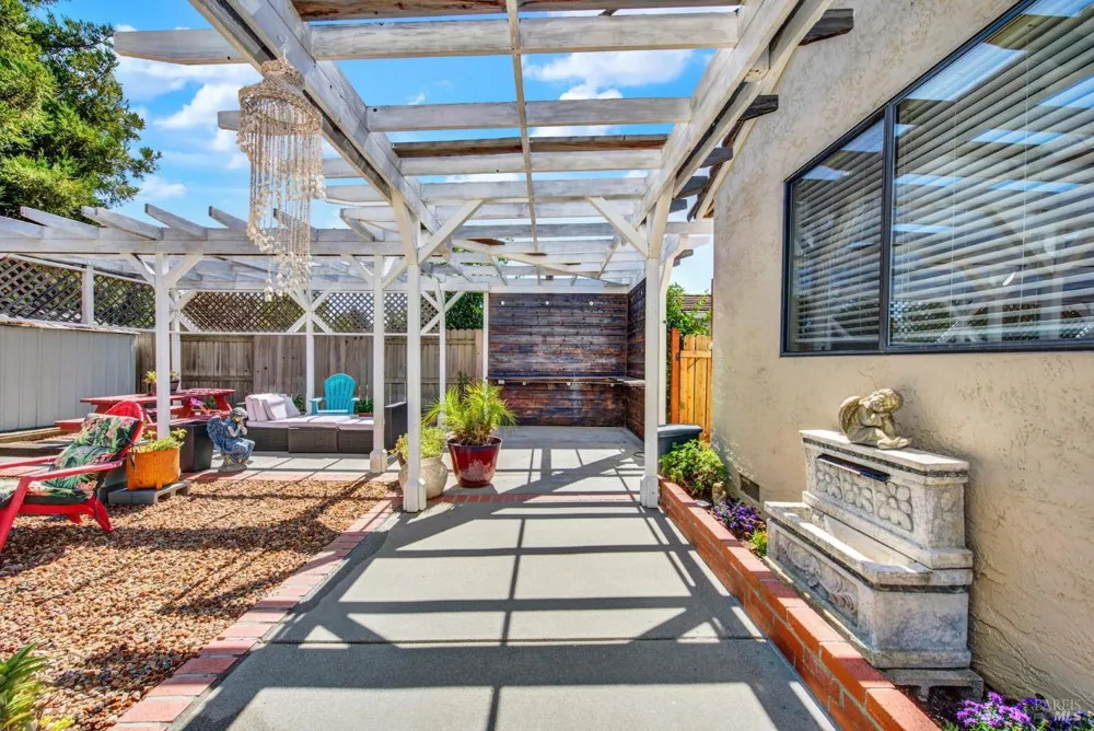 760 Stallion Circle Fairfield, CA 94533