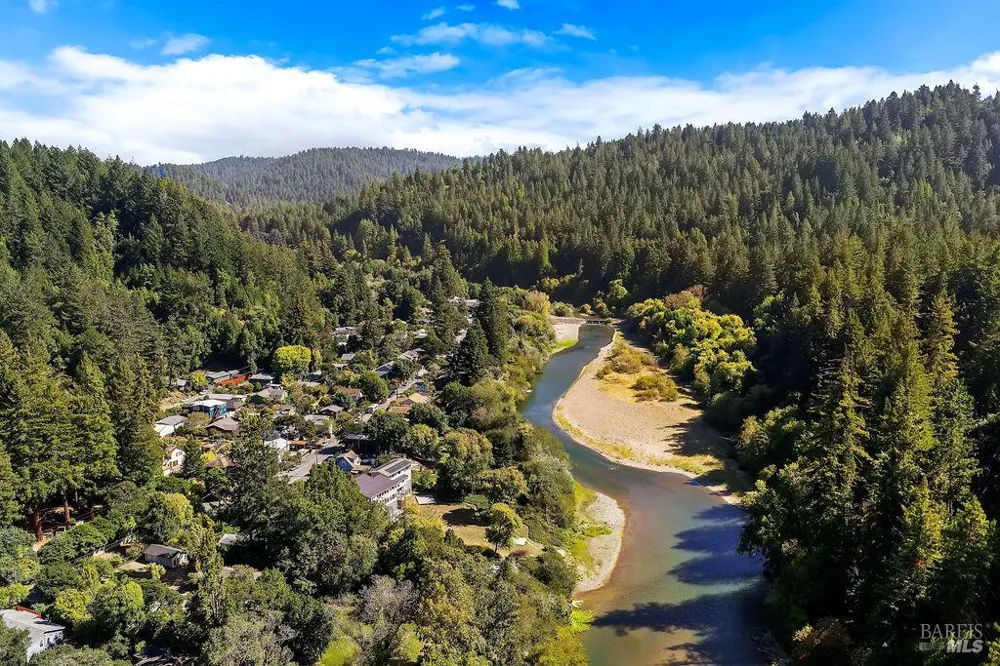 17831 Old Monte Rio Road Guerneville, CA 95446