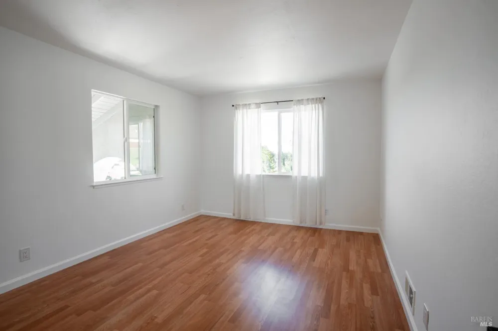 457 Violet Road Hercules, CA 94547