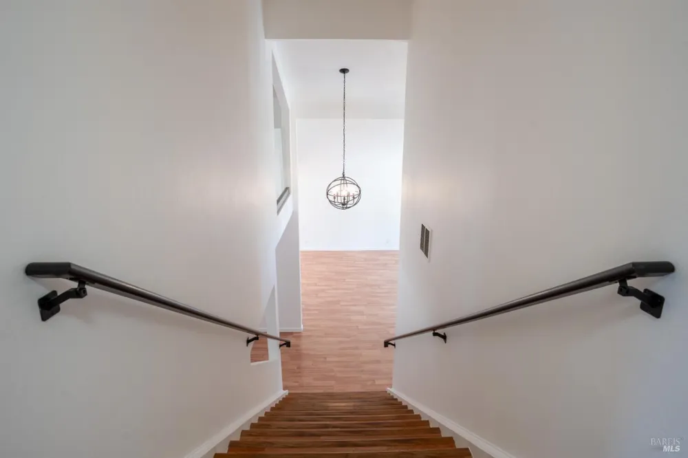 457 Violet Road Hercules, CA 94547