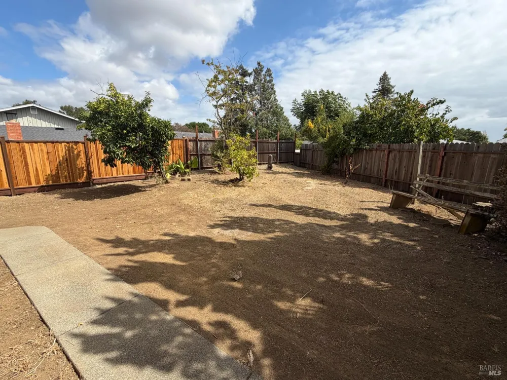 1527 Granada Street Vallejo, CA 94591