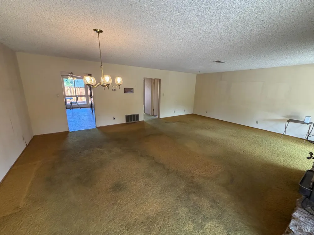 1527 Granada Street Vallejo, CA 94591