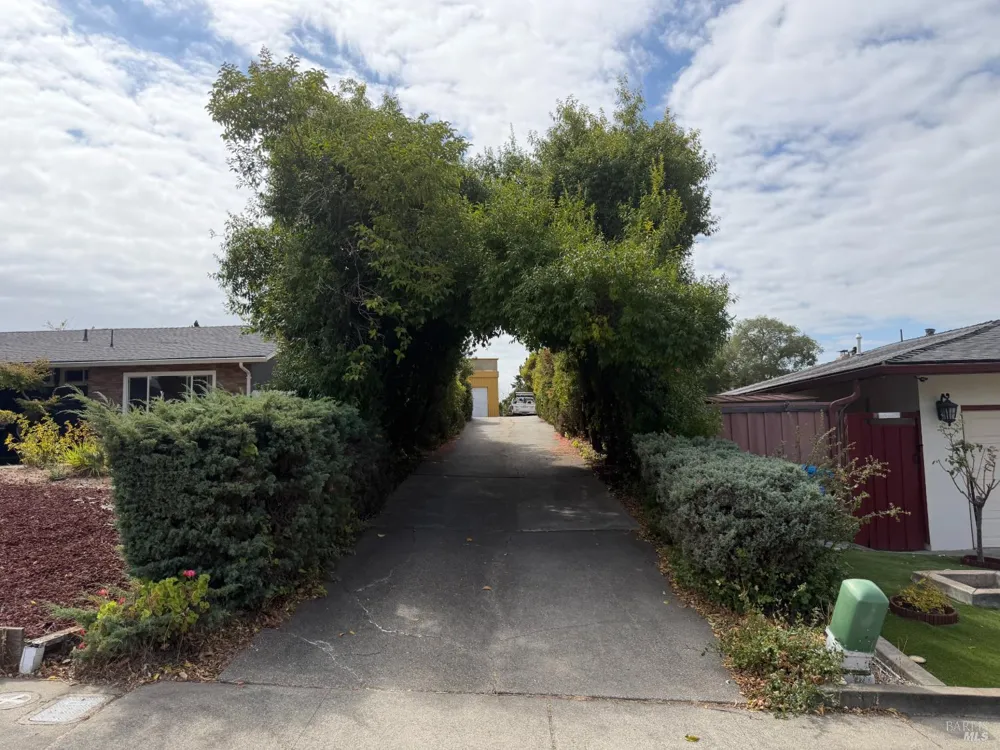 1527 Granada Street Vallejo, CA 94591