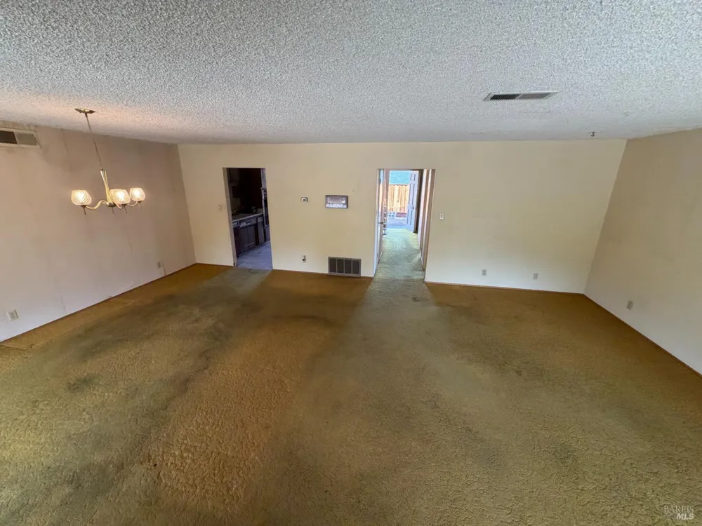1527 Granada Street Vallejo, CA 94591