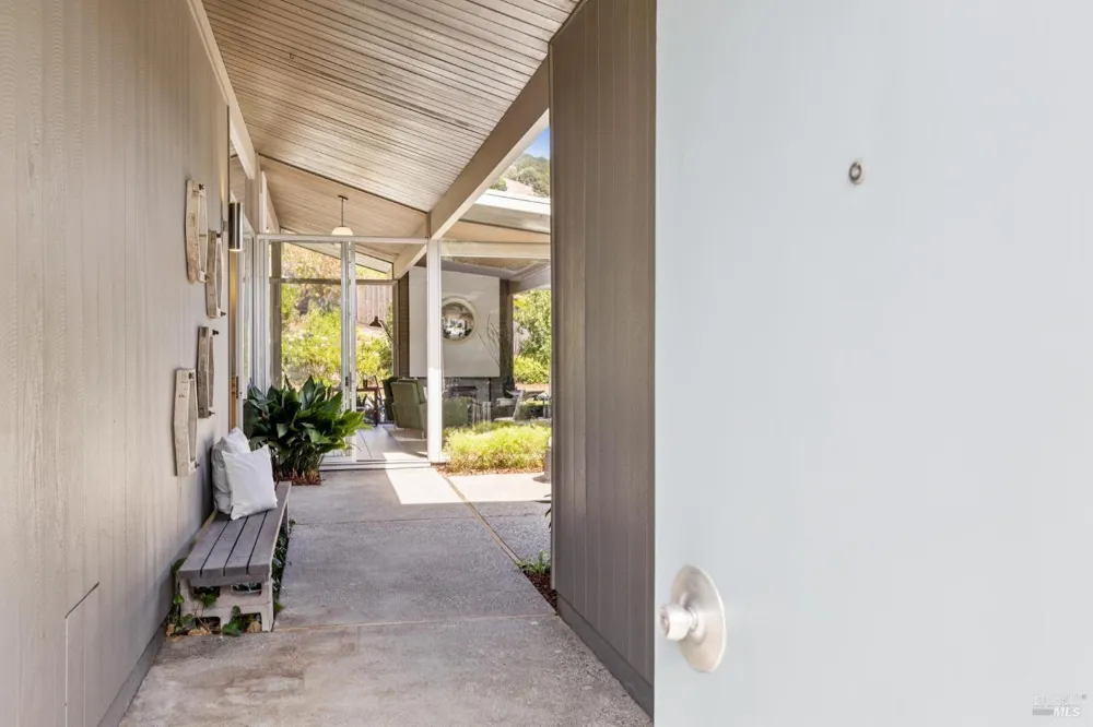 1162 Idylberry Road San Rafael, CA 94903
