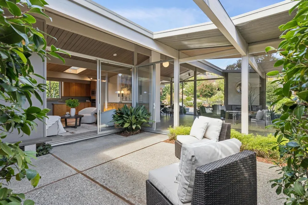 1162 Idylberry Road San Rafael, CA 94903