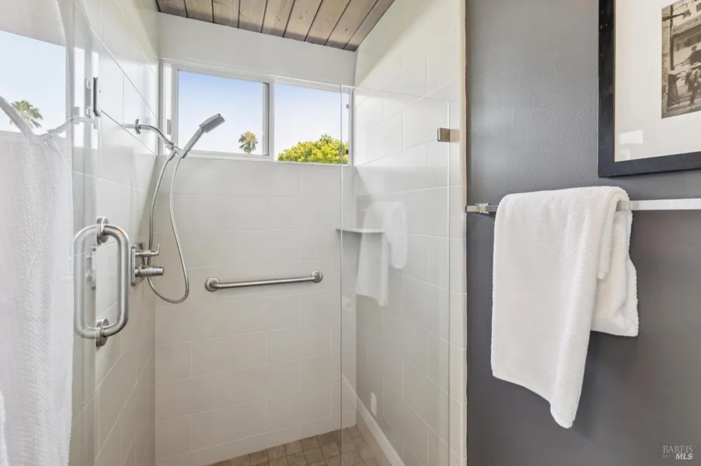 1162 Idylberry Road San Rafael, CA 94903