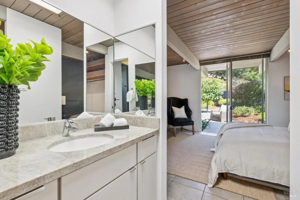 1162 Idylberry Road San Rafael, CA 94903
