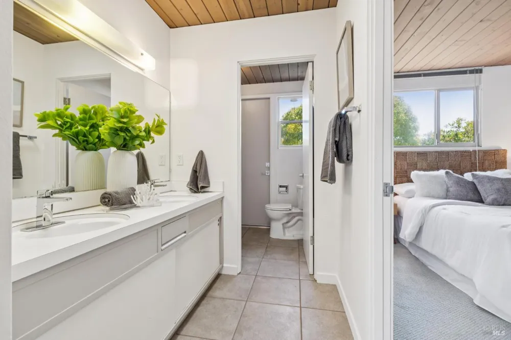 1162 Idylberry Road San Rafael, CA 94903