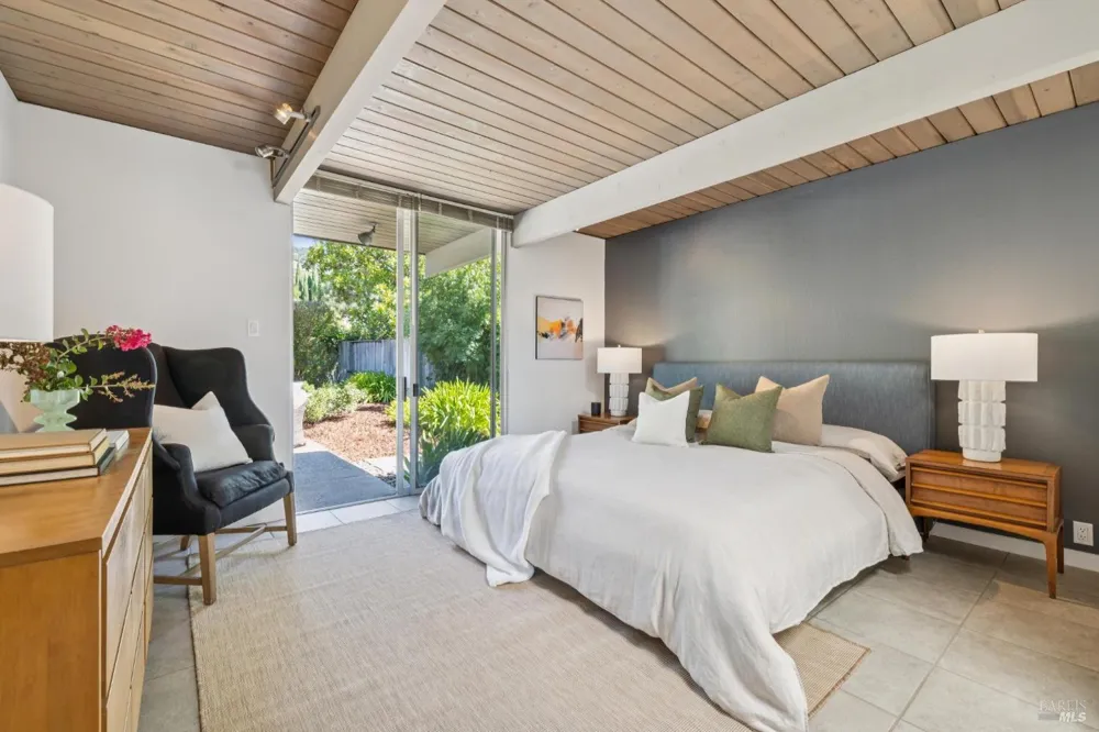 1162 Idylberry Road San Rafael, CA 94903