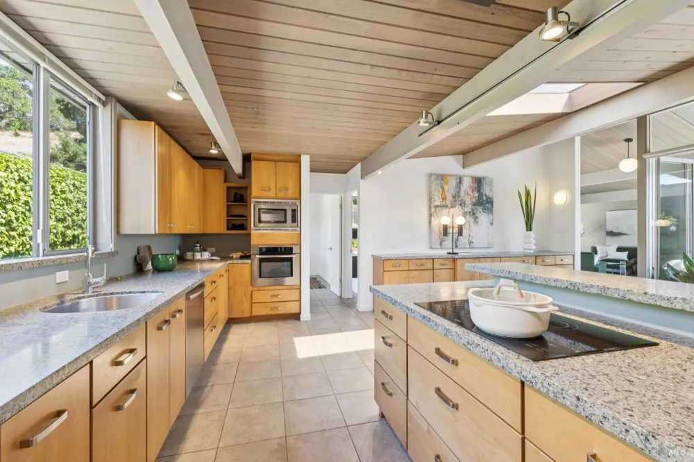 1162 Idylberry Road San Rafael, CA 94903