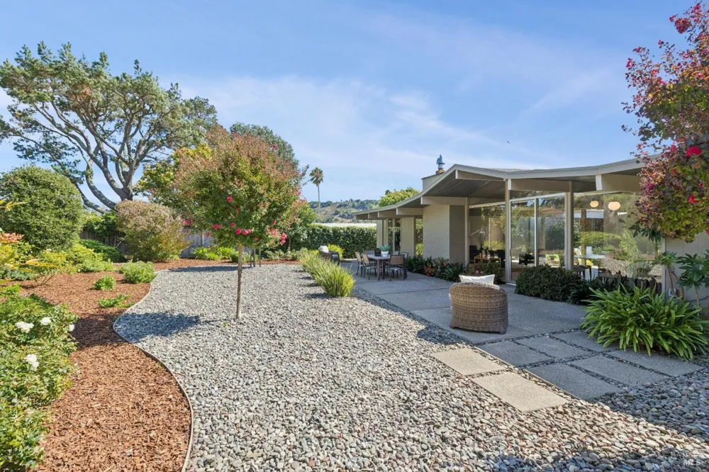 1162 Idylberry Road San Rafael, CA 94903
