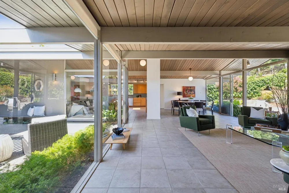 1162 Idylberry Road San Rafael, CA 94903