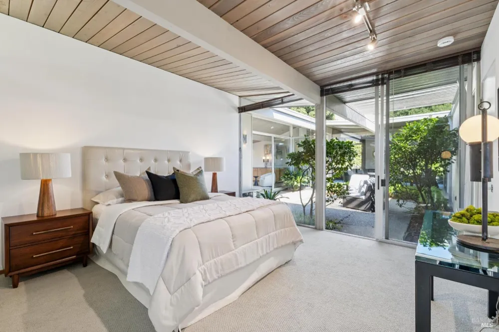 1162 Idylberry Road San Rafael, CA 94903