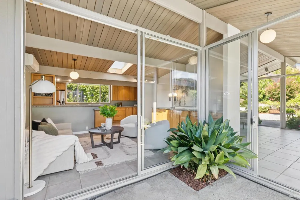 1162 Idylberry Road San Rafael, CA 94903