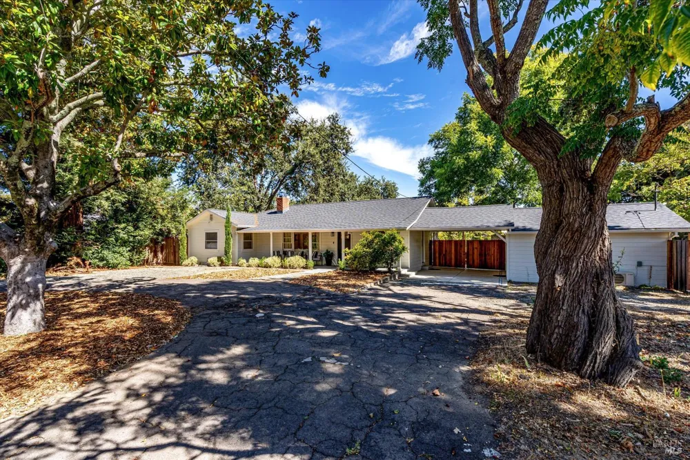 3750 Linda Vista Avenue Napa, CA 94558