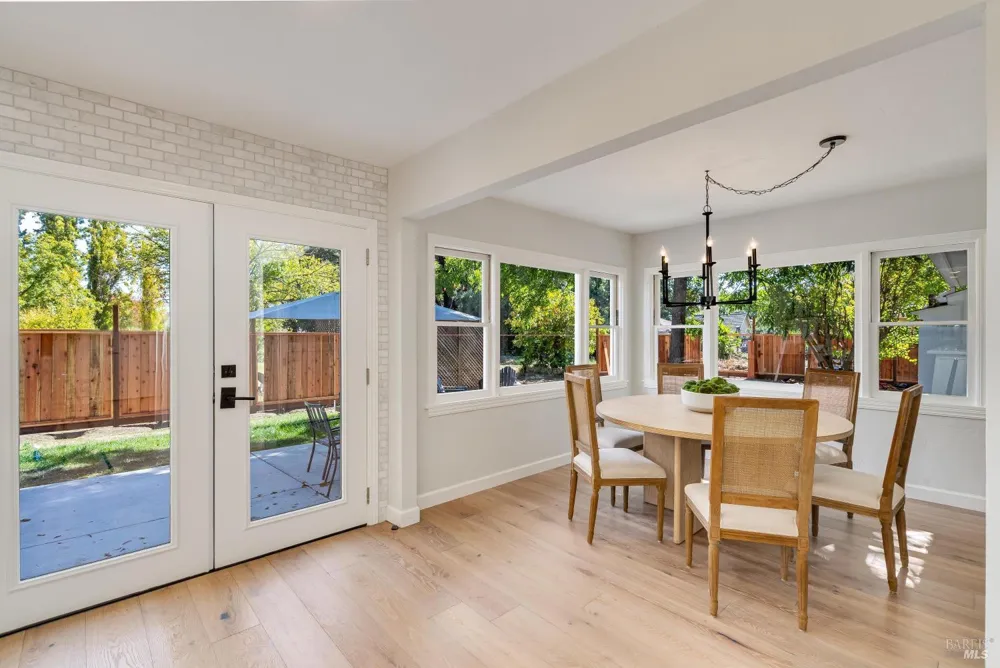 3750 Linda Vista Avenue Napa, CA 94558