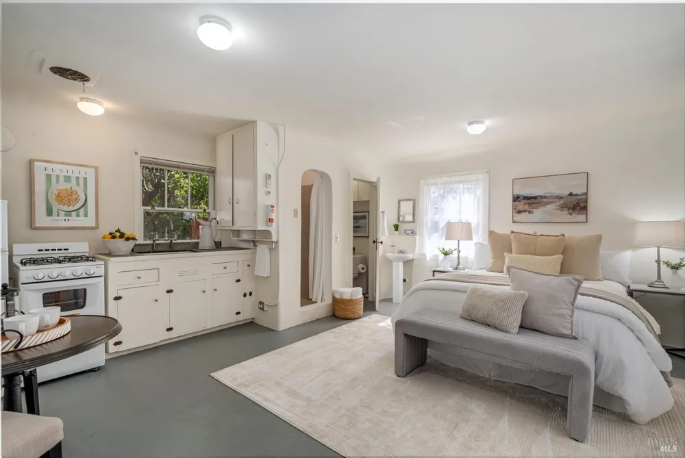 3750 Linda Vista Avenue Napa, CA 94558