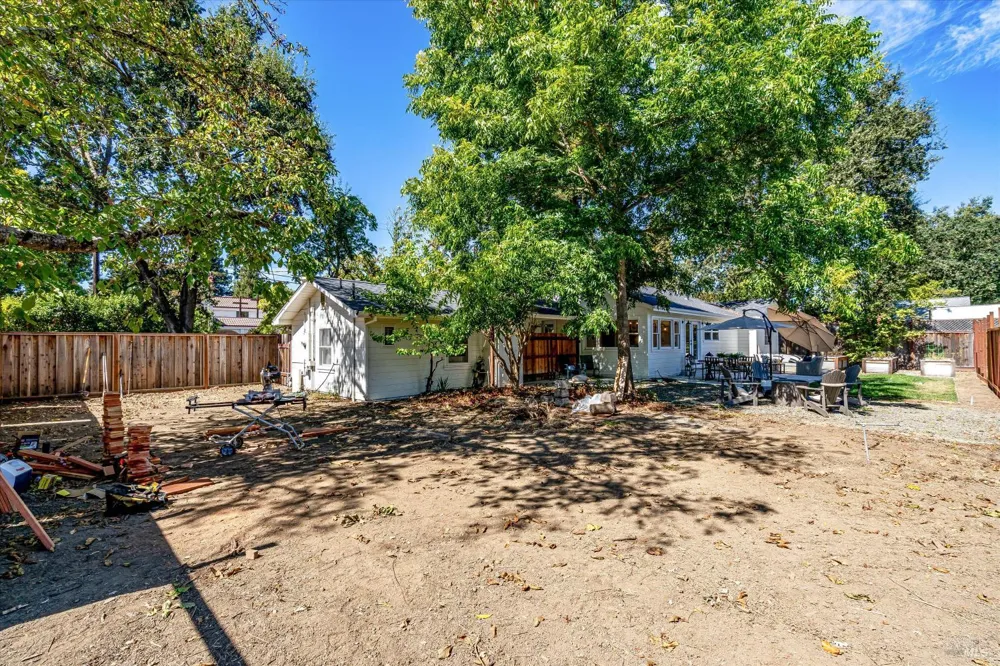 3750 Linda Vista Avenue Napa, CA 94558