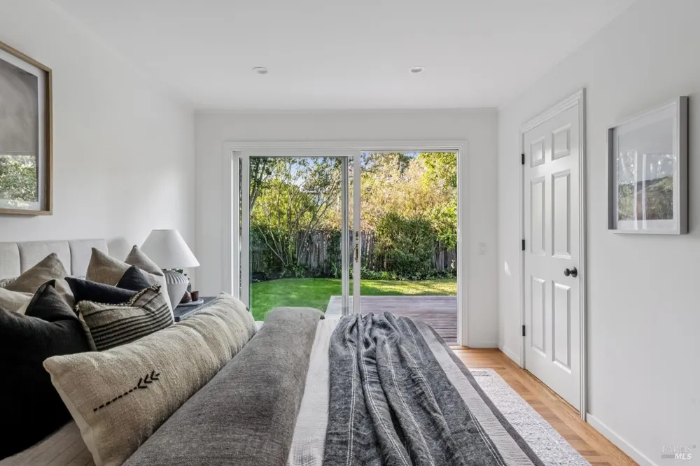 74 Mohawk Avenue Corte Madera, CA 94925