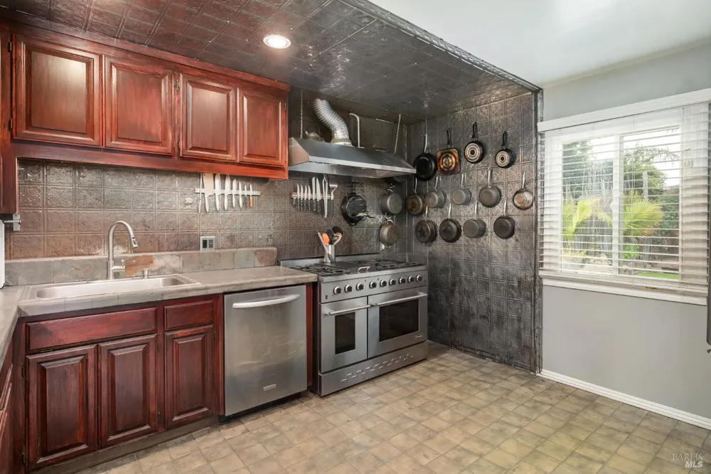 2550 Indiana Street Napa, CA 94558