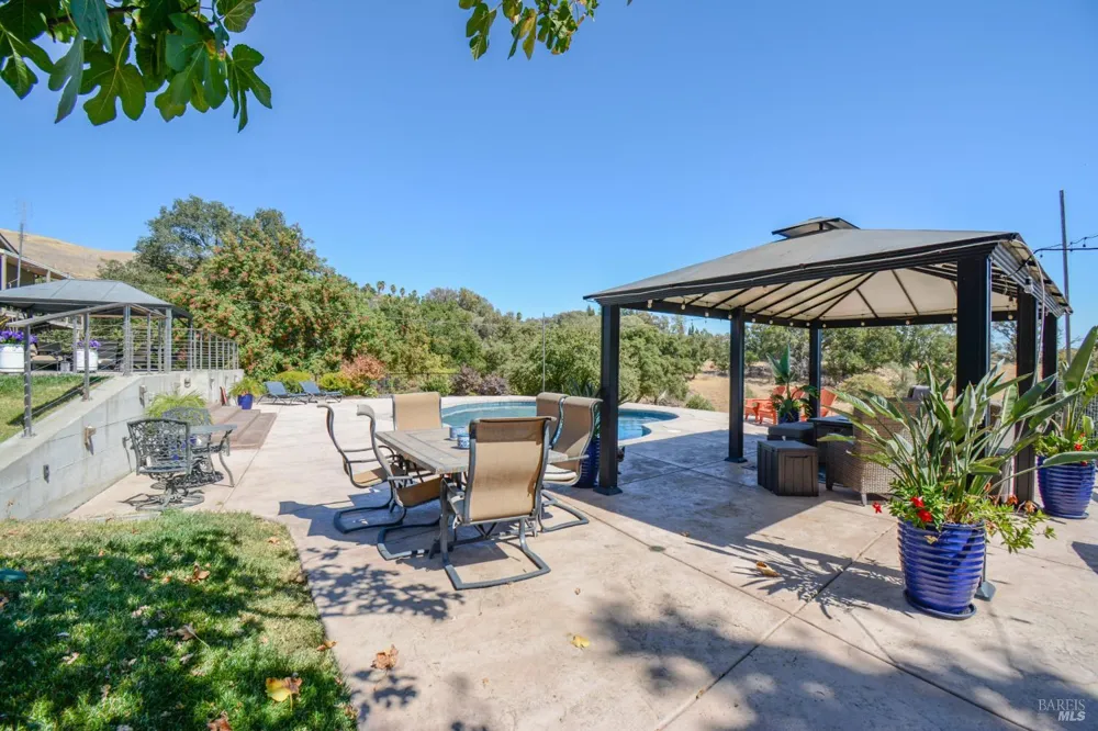 3832 Serenity Hills Road Vacaville, CA 95688